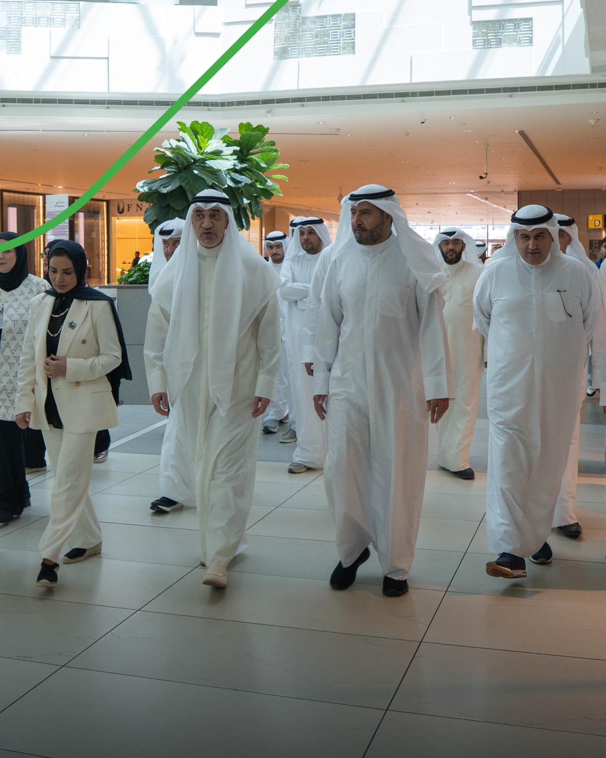 الشيخ اليوسف والوزيران الحويلة السميط والمرزوق