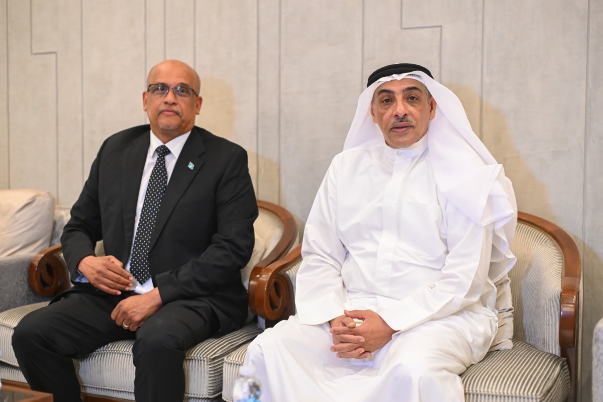 الديين مع السفير الصومالي