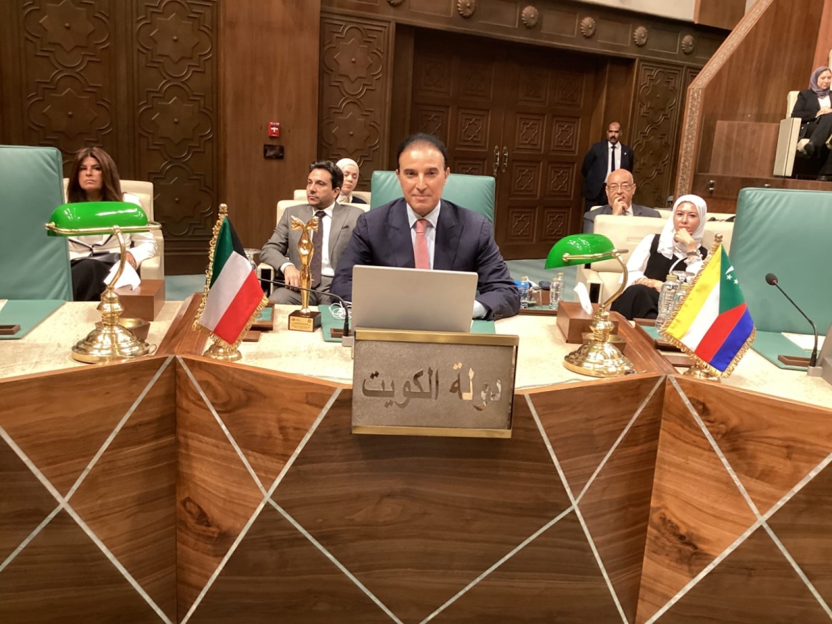 السفير طلال المطيري