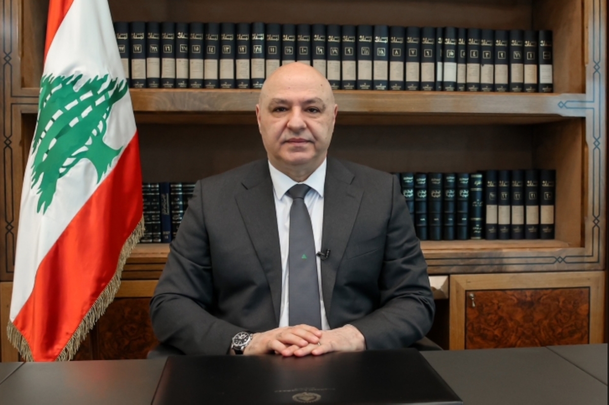 عون لـ «حزب الله»: أنا أحاول أن أنقذَك وأساعدك