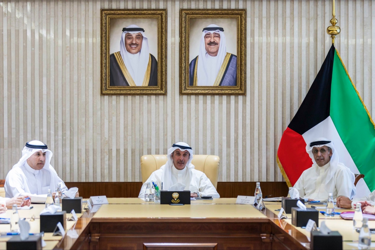 نائب وزير الخارجية مترئساً الاجتماع