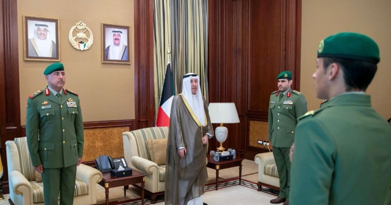 الكويت – رئيس الحرس الوطني يشهد عدداً من الضباط يؤدون القسم القانوني: على بذل الجهود بكل إخلاص وتفاني في خدمة الوطن والدفاع عنه الكويت – رئيس الحرس الوطني يشهد عدداً من الضباط يؤدون القسم القانوني: على بذل الجهود بكل إخلاص وتفاني في خدمة الوطن والدفاع عنه