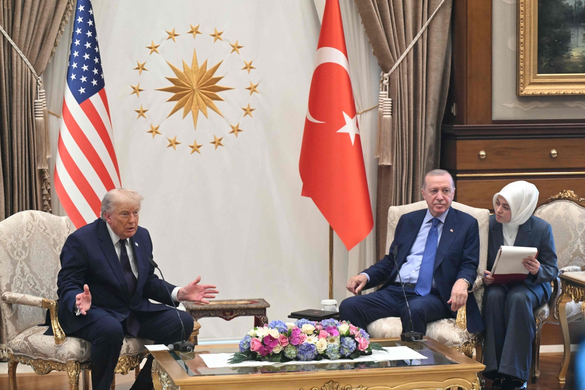 أردوغان مستقبلاً ترامب في أنقرة (أ ف ب)
