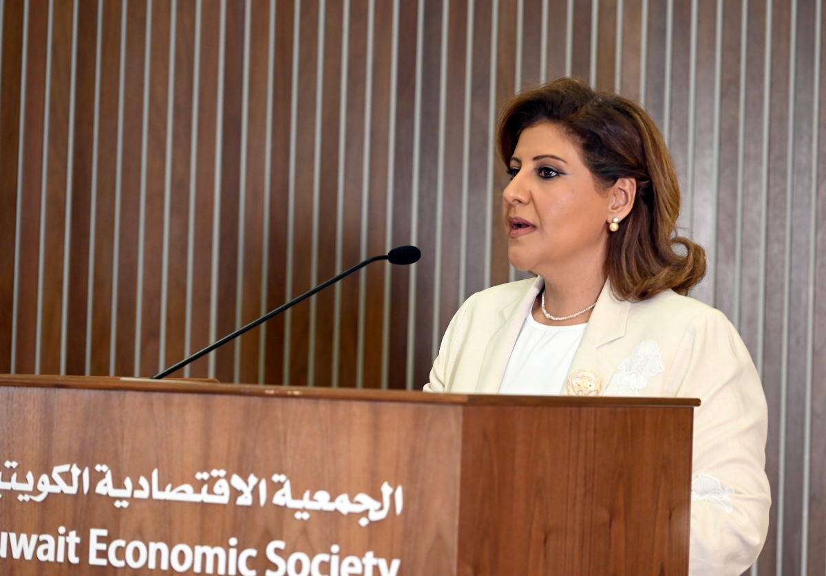 جواهر الدعيج متحدثة في الحلقة 
