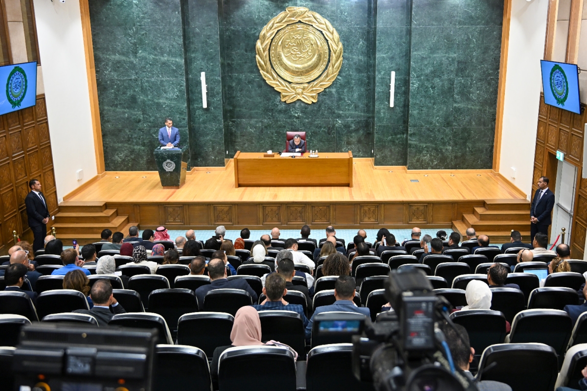 فهمي خلال مؤتمر صحافي مقر الجامعة