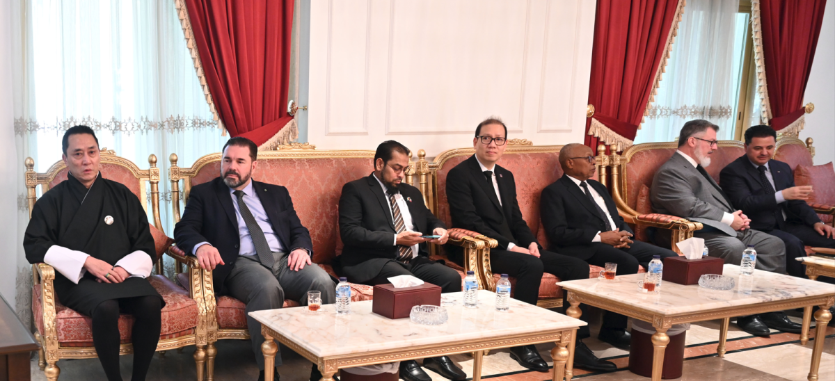رؤساء عدد من البعثات الدبلوماسية قدموا العزاء بسفارة قطر
