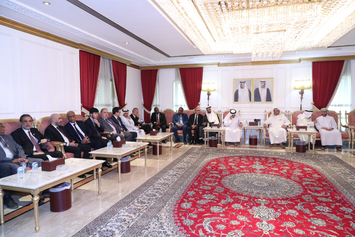 عدد من المعزين