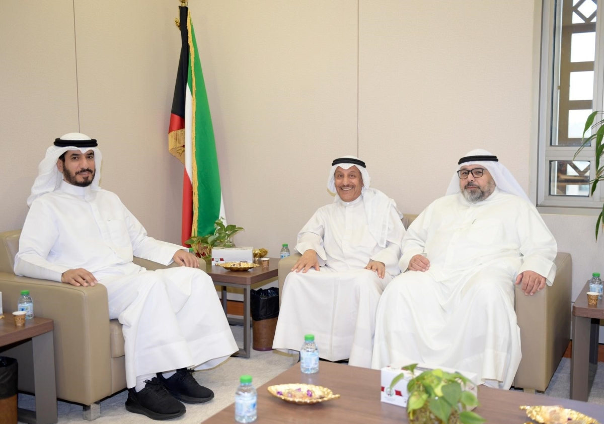 العازمي مستقبلاً المغامس والدبوس