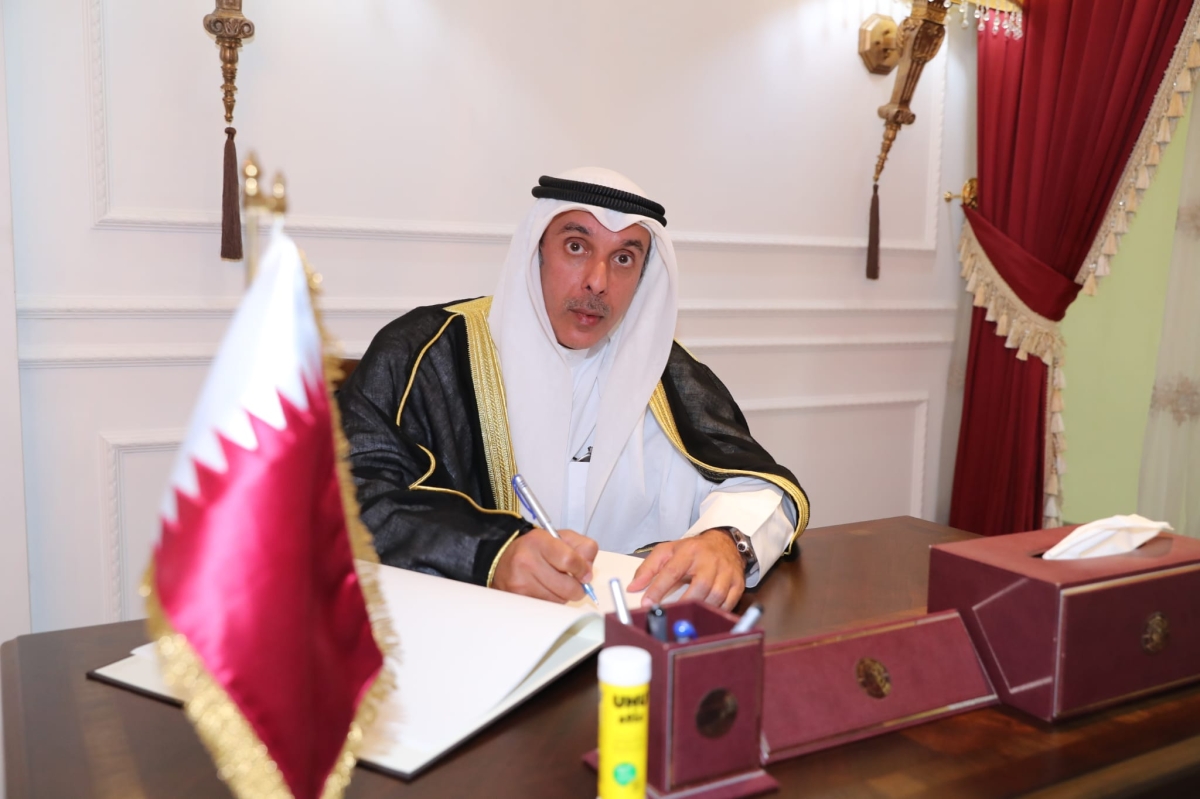 السفير المشعان يدوّن كلمة في سجل التعازي
