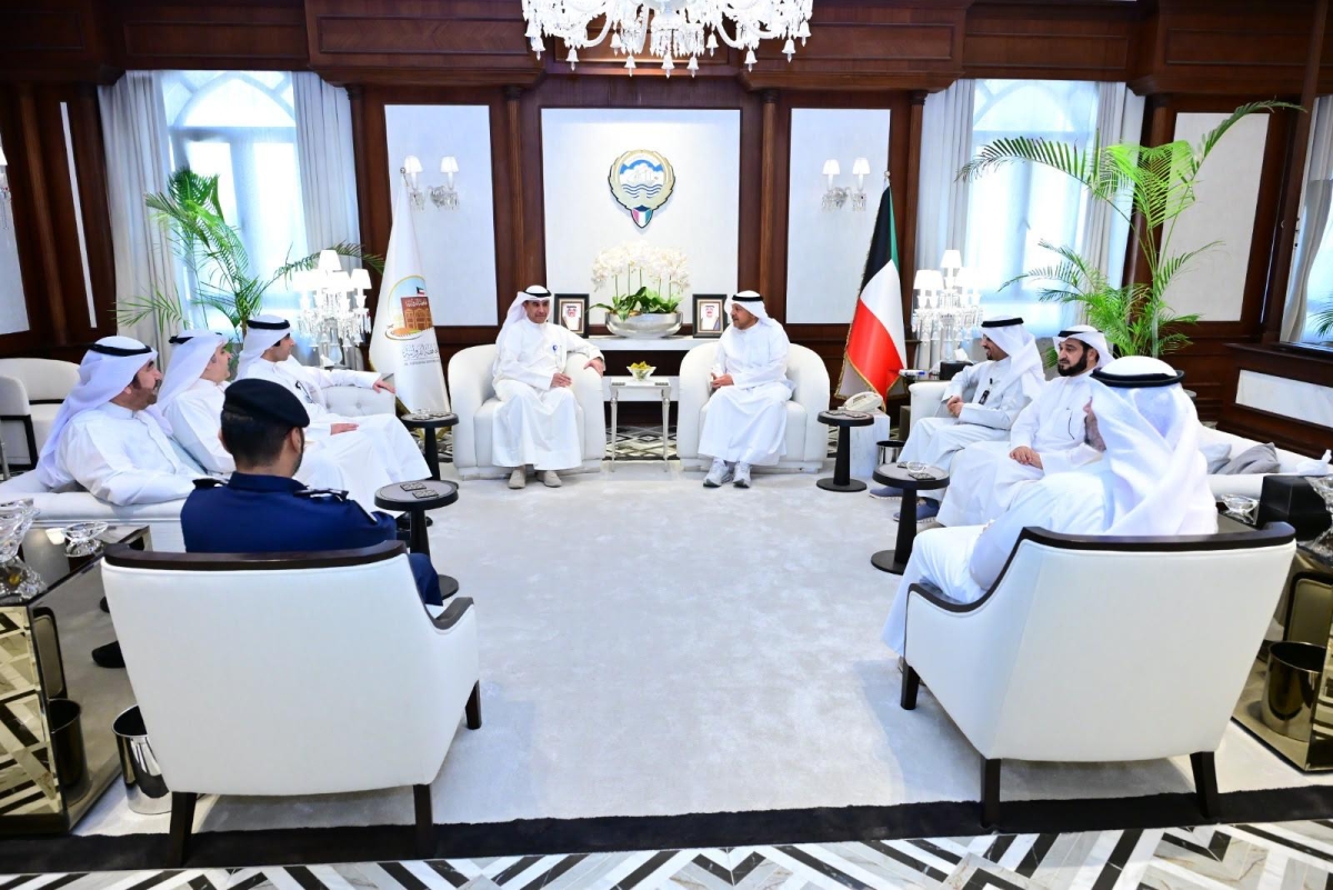محافظ الفروانية مستقبلاً المدير العام لـ«التطبيقي»
