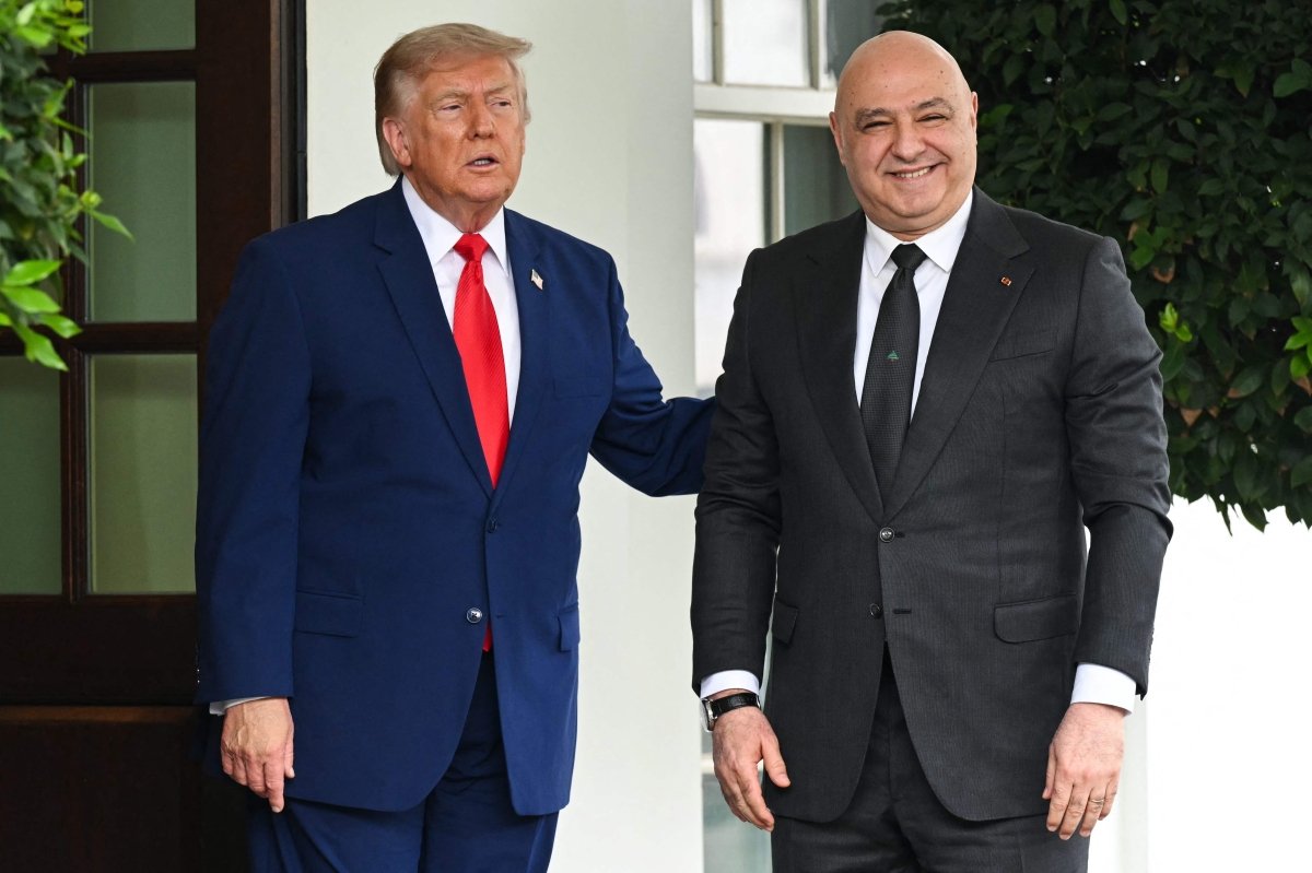 ترامب مستقبلاً عون في البيت الأبيض (أ ف ب)