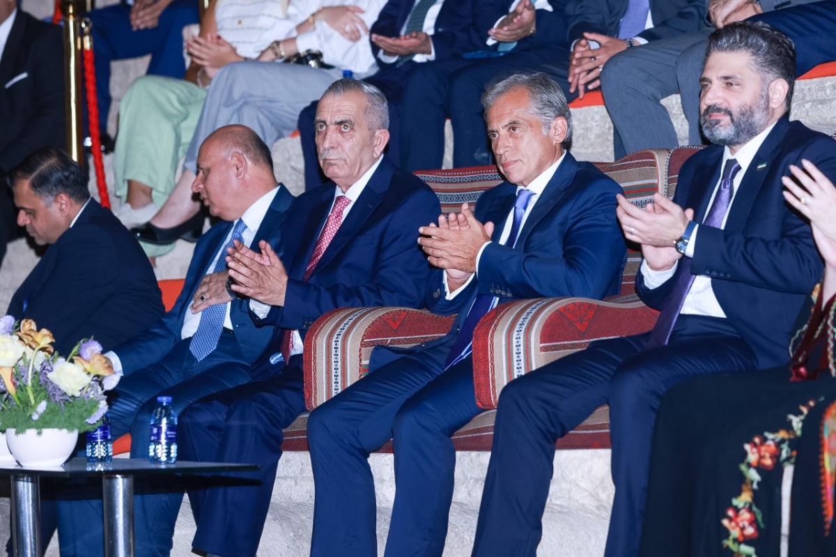 رئيس الوزراء جعفر حسان ووزير الثقافة مصطفى الرواشدة يتقدمان الحضور