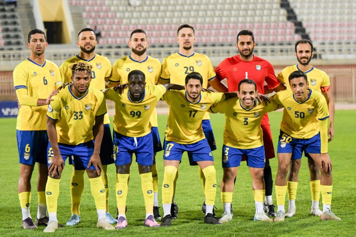 فريق الساحل