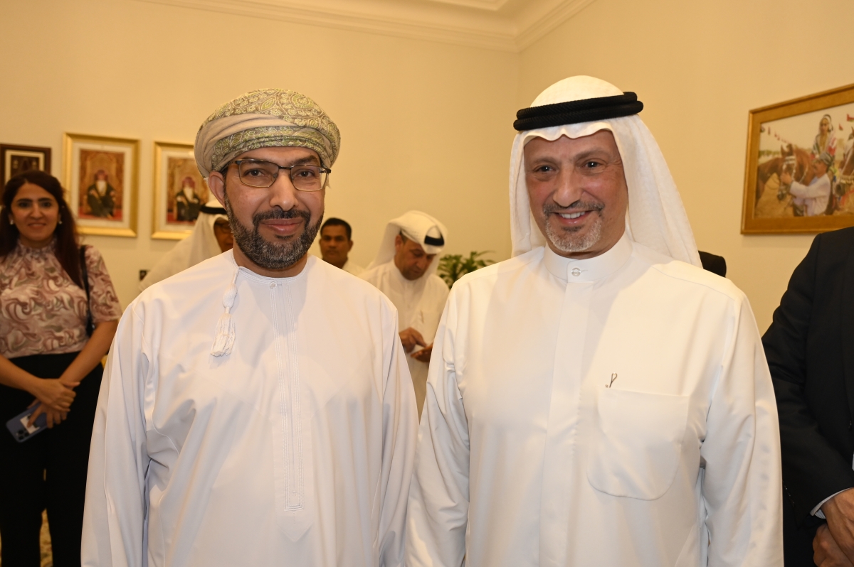 وزير الخارجية الأسبق في وداع السفير العماني